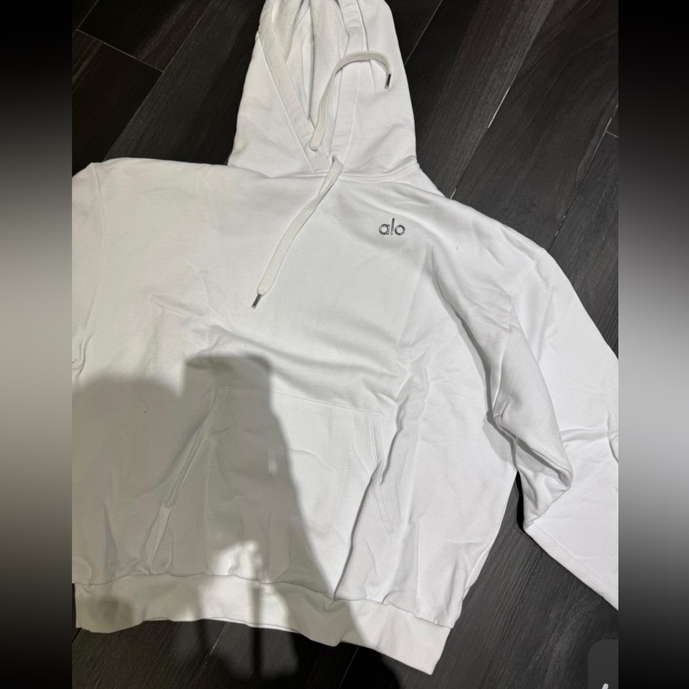 ALO Yoga Women’s White Crewneck Hoodie Sweatshirt